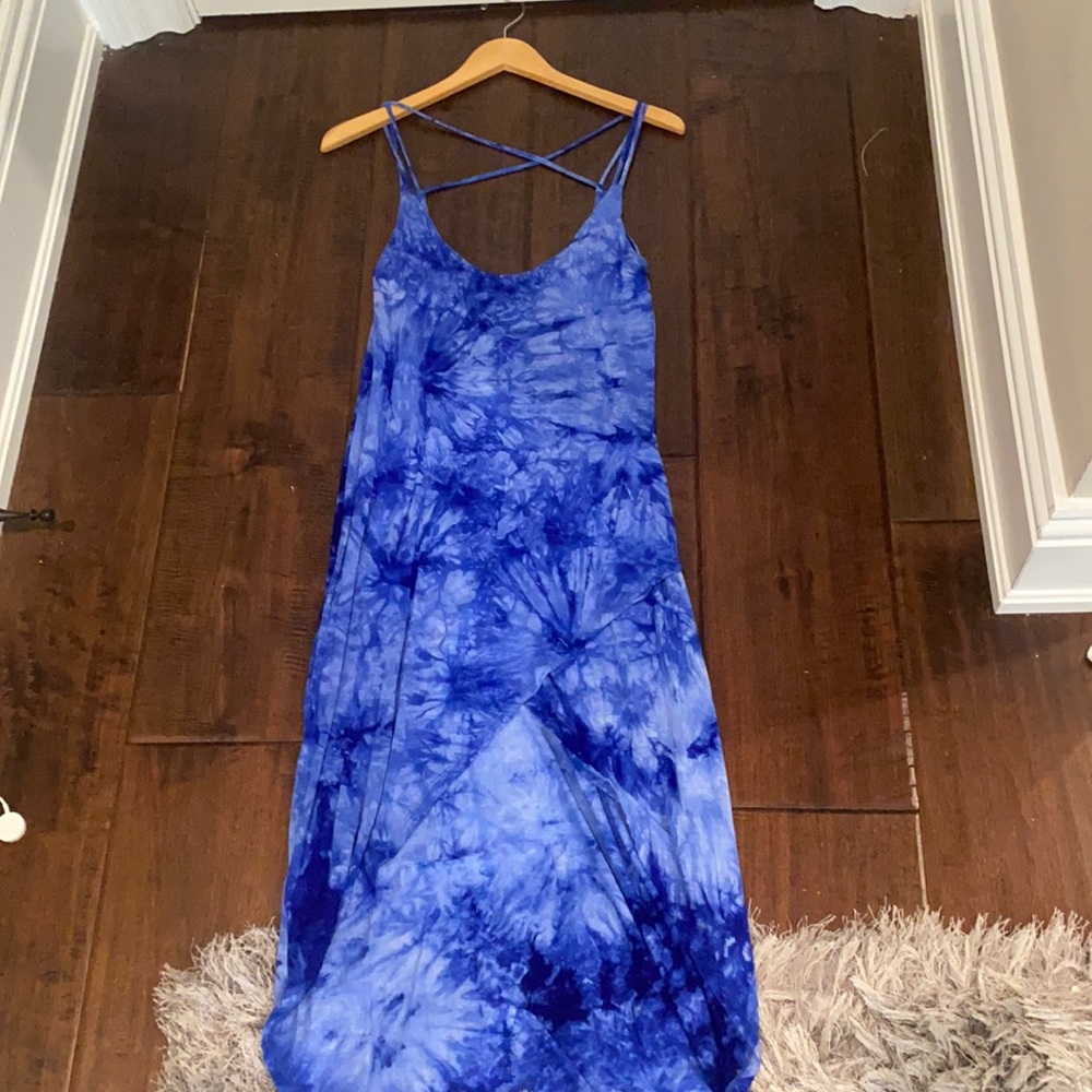 NWOT: Super cute summer maxi dress